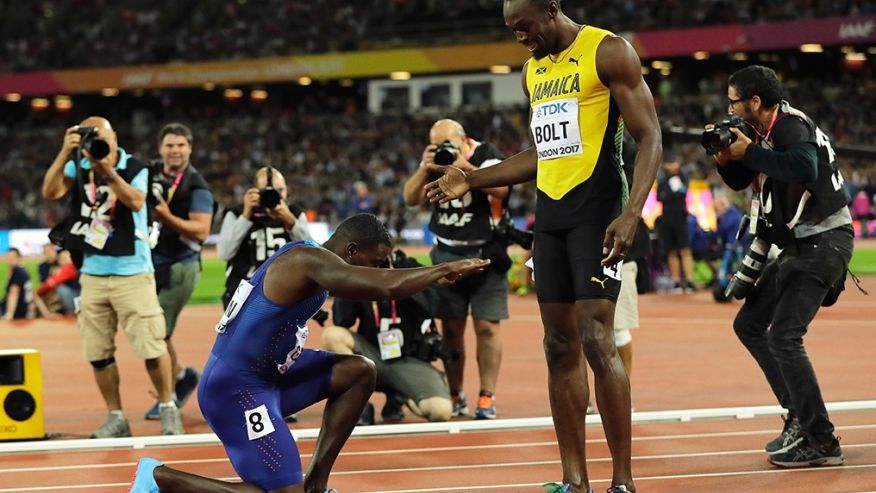 Gatlin kneel to Bolt