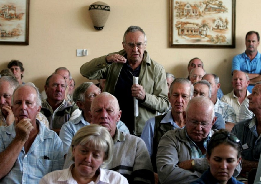 White Zimbabwean farmers will pocket $3.5 billion as compensation for the seizure of infrastructure on expropriated land. Photo Credit: Reuters